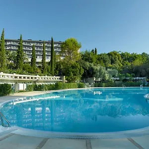 4* Отель De